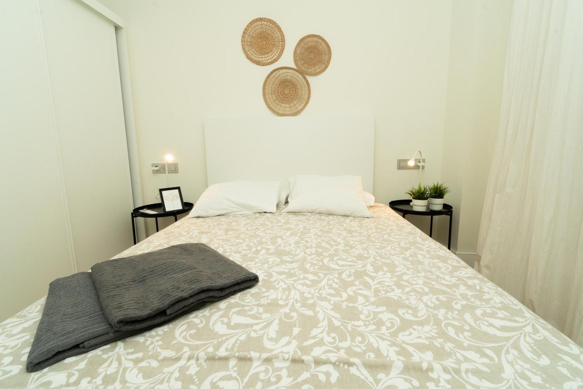 Gato Street, Private Rooms, Madrid